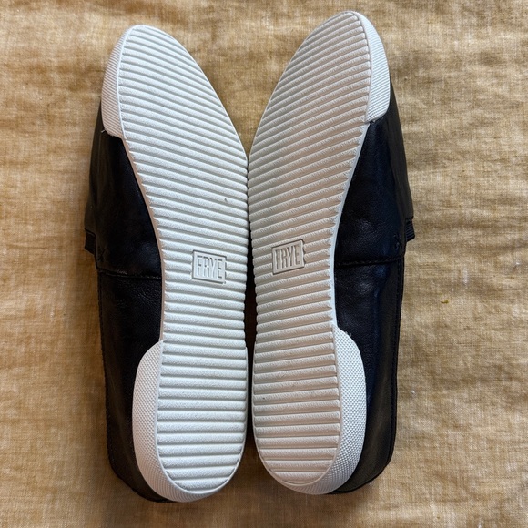 Frye black leather flats - Picture 16 of 17